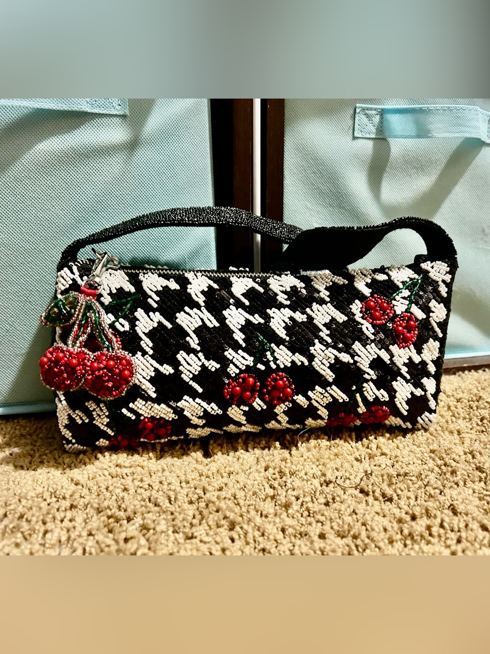 Viral Beaded Black & White Houndstooth Cherry Bag Black & White Shoulder bag NEW
